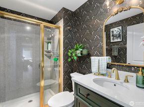 609 7th N B304, Edmonds WA 98020