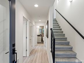 2527 29th Avenue S B, Seattle WA 98144