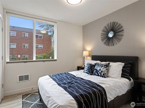 2527 29th Avenue S B, Seattle WA 98144