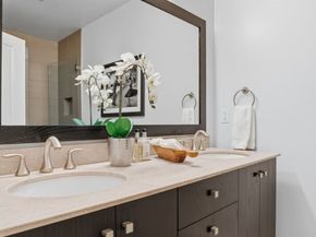 699 John Street 420, Seattle WA 98109