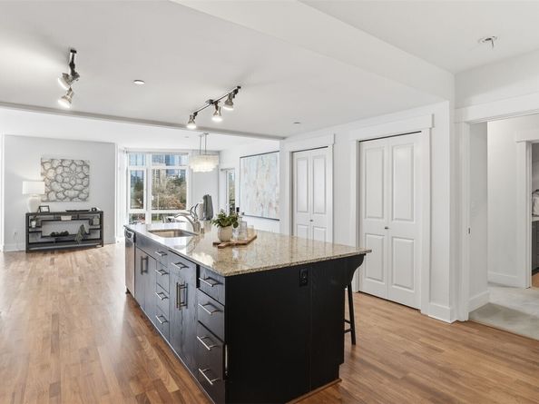 699 John Street 420, Seattle WA 98109