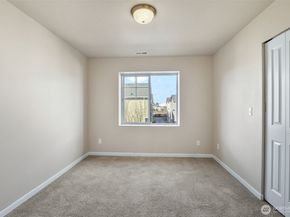 1206 100th Court SE 11, Everett WA 98208