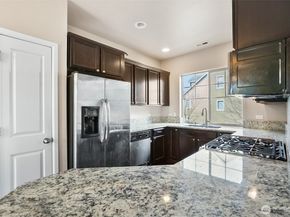 1206 100th Court SE 11, Everett WA 98208