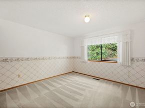 8875 Banner Road SE, Port Orchard WA 98367