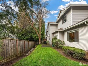 325 S 51st Street A, Renton WA 98055