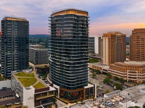 838 Avenue Square NE 1207, Bellevue WA 98004