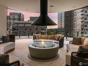 838 Avenue Square NE 1207, Bellevue WA 98004