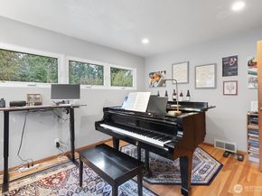 1420 NW 186th Street, Shoreline WA 98177