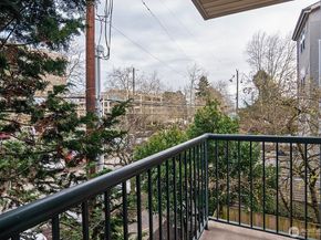 2117 N 107th Street 201, Seattle WA 98133