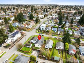 7755 29th Avenue NW, Seattle WA 98117