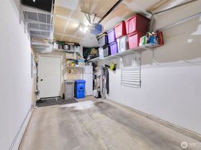 23519 55th Avenue S 121, Kent WA 98032