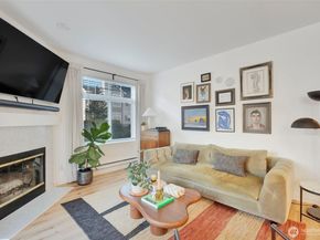 23519 55th Avenue S 121, Kent WA 98032