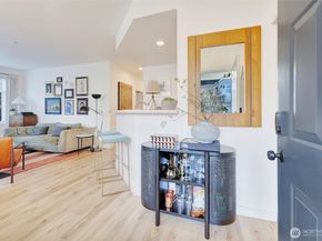 23519 55th Avenue S 121, Kent WA 98032