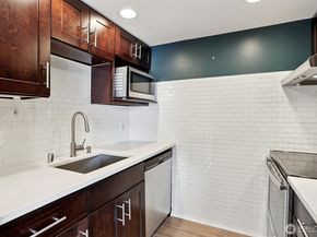 2201 3rd Avenue 1001, Seattle WA 98121