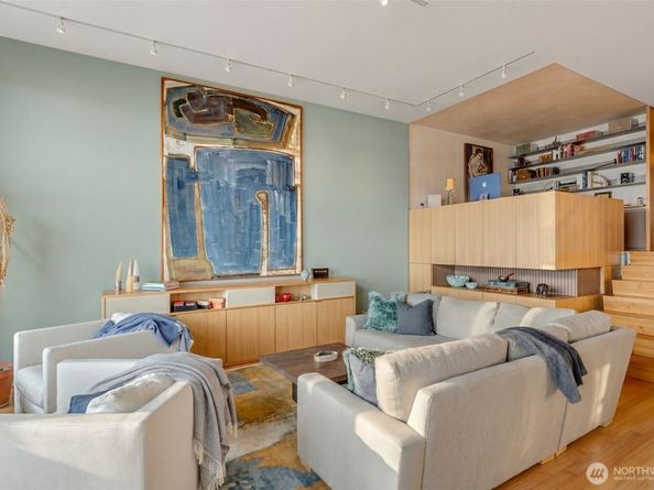 2021 1st Avenue E8, Seattle WA 98121