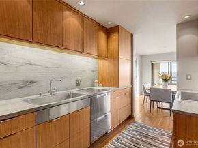 2021 1st Avenue E8, Seattle WA 98121