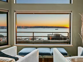 2021 1st Avenue E8, Seattle WA 98121