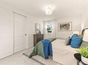 12250 Densmore Avenue N, Seattle WA 98133