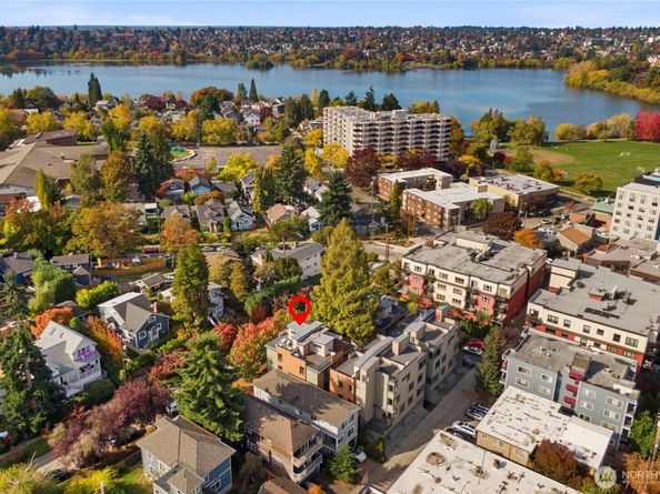 6544 A Latona Avenue NE, Seattle WA 98115