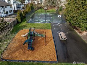 1704 Field Place NE, Renton WA 98059