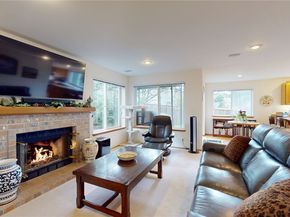 1704 Field Place NE, Renton WA 98059