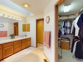 1704 Field Place NE, Renton WA 98059