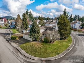 1704 Field Place NE, Renton WA 98059