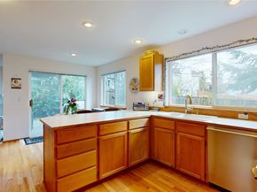 1704 Field Place NE, Renton WA 98059
