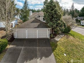 1704 Field Place NE, Renton WA 98059