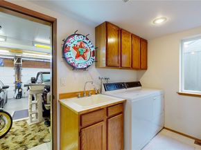 1704 Field Place NE, Renton WA 98059