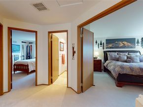 1704 Field Place NE, Renton WA 98059