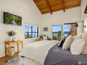 15451 Harvey Road NE, Bainbridge Island WA 98110