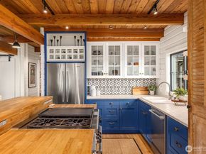 15451 Harvey Road NE, Bainbridge Island WA 98110