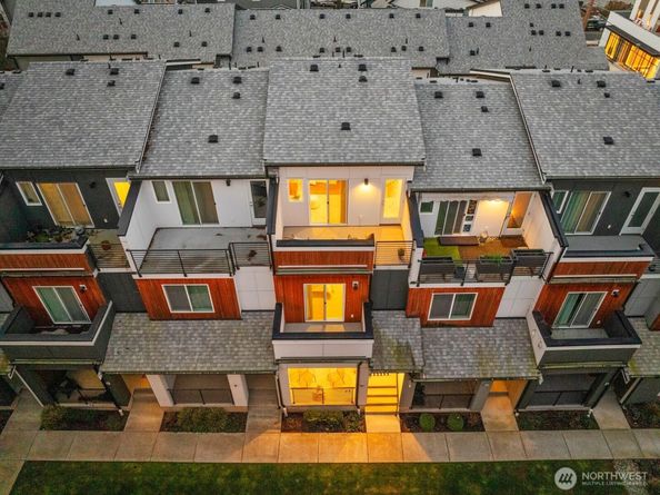 14517 1st Avenue NE D, Shoreline WA 98155