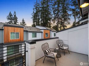 14517 1st Avenue NE D, Shoreline WA 98155