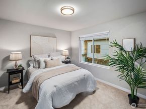 14517 1st Avenue NE D, Shoreline WA 98155