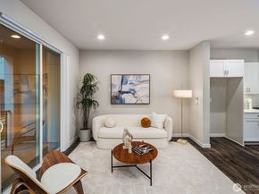 14517 1st Avenue NE D, Shoreline WA 98155