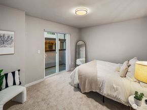 14517 1st Avenue NE D, Shoreline WA 98155