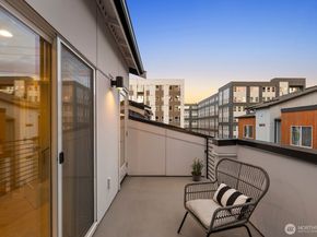 14517 1st Avenue NE D, Shoreline WA 98155