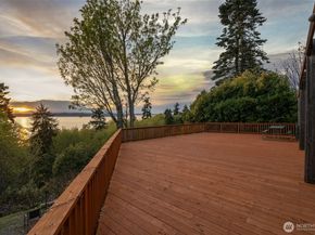 28017 13th Avenue S, Des Moines WA 98198