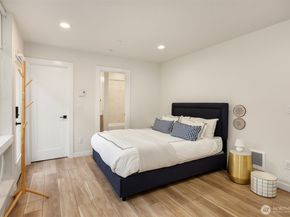 8606 Linden Avenue N, Seattle WA 98103