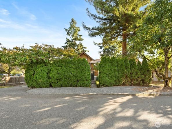 639 12th Avenue, Kirkland WA 98033