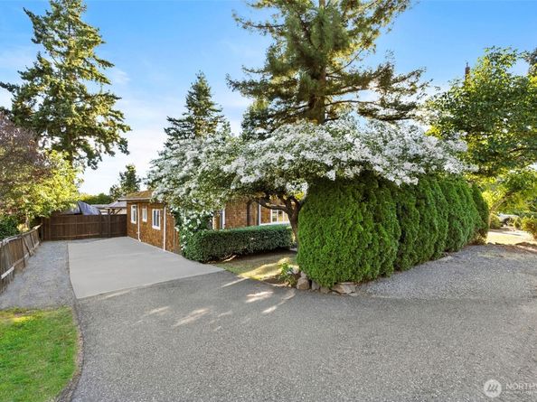639 12th Avenue, Kirkland WA 98033