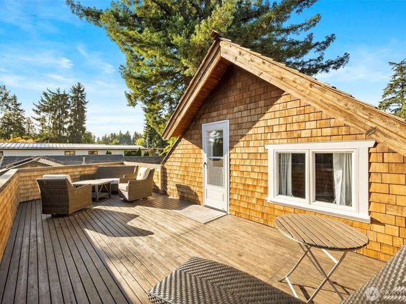 639 12th Avenue, Kirkland WA 98033