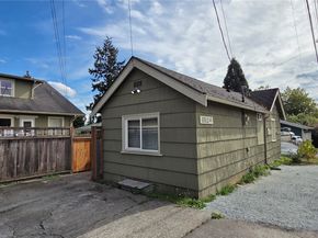 1512 Rainier Avenue, Everett WA 98201