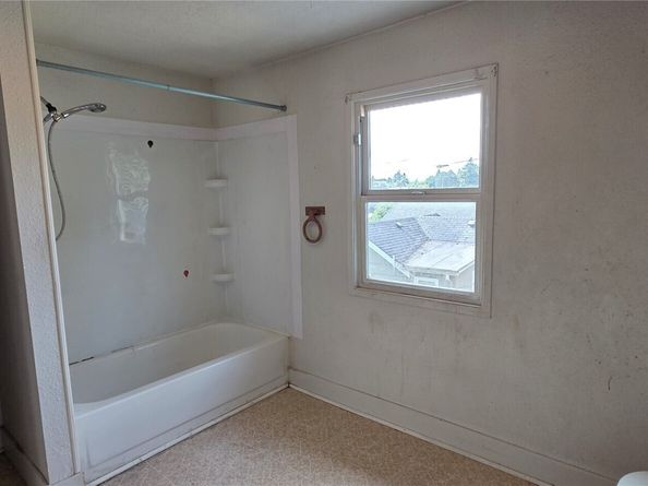 1512 Rainier Avenue, Everett WA 98201