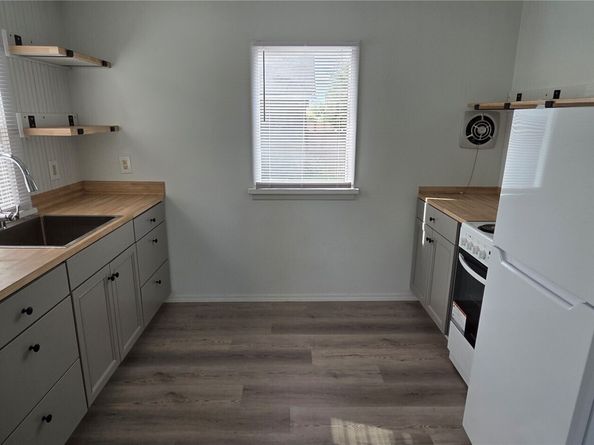 1512 Rainier Avenue, Everett WA 98201