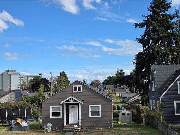 1512 Rainier Avenue, Everett WA 98201