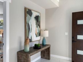5732 Halls Lake Way, Lynnwood WA 98036