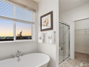 30217 11th Place S, Federal Way WA 98003